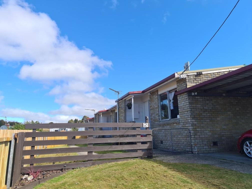 Waratah Waterfall Retreat Unit 1 Free Pay Tv In Two Rooms Free Wifi Exterior foto