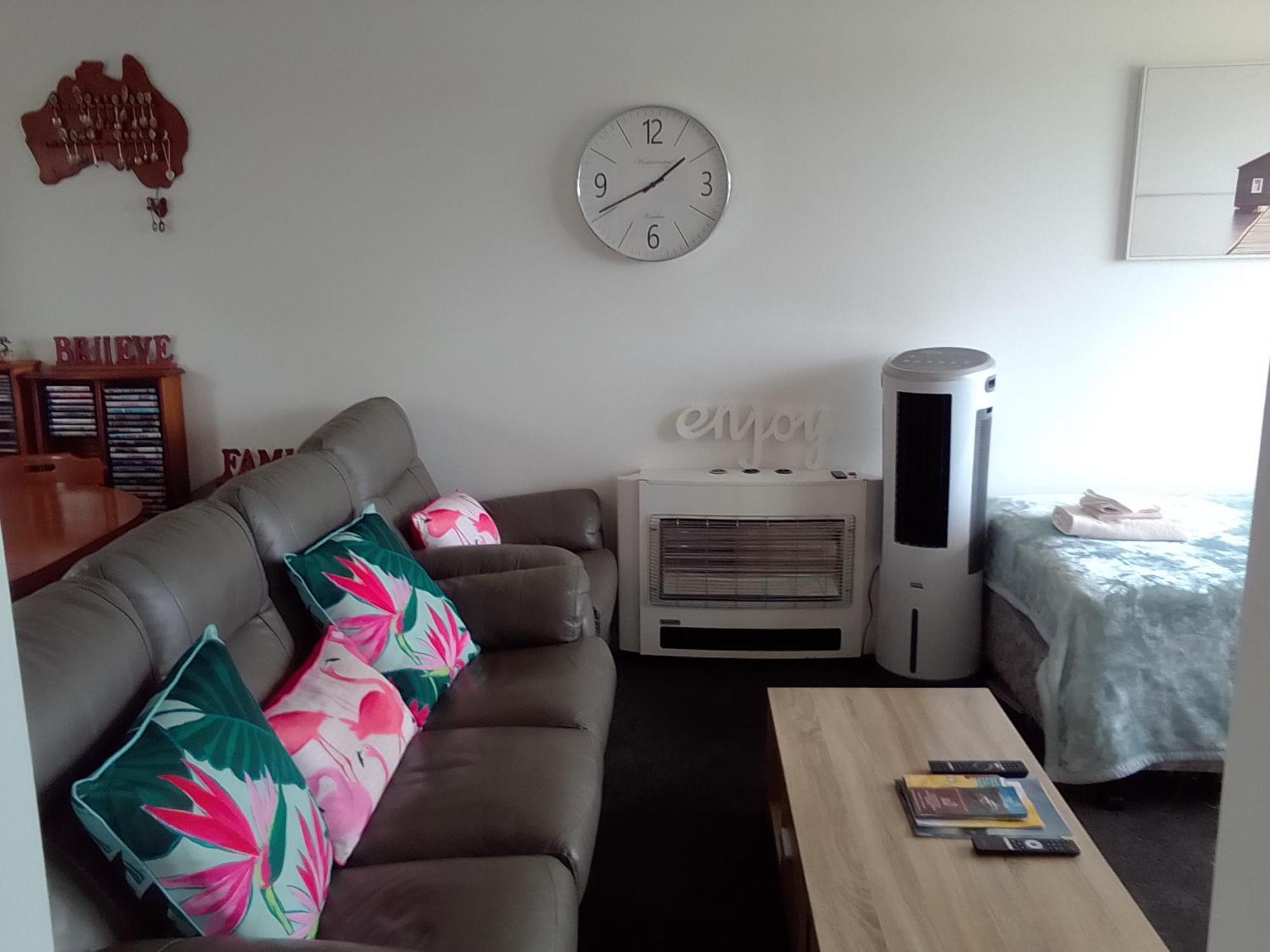 Waratah Waterfall Retreat Unit 1 Free Pay Tv In Two Rooms Free Wifi Exterior foto